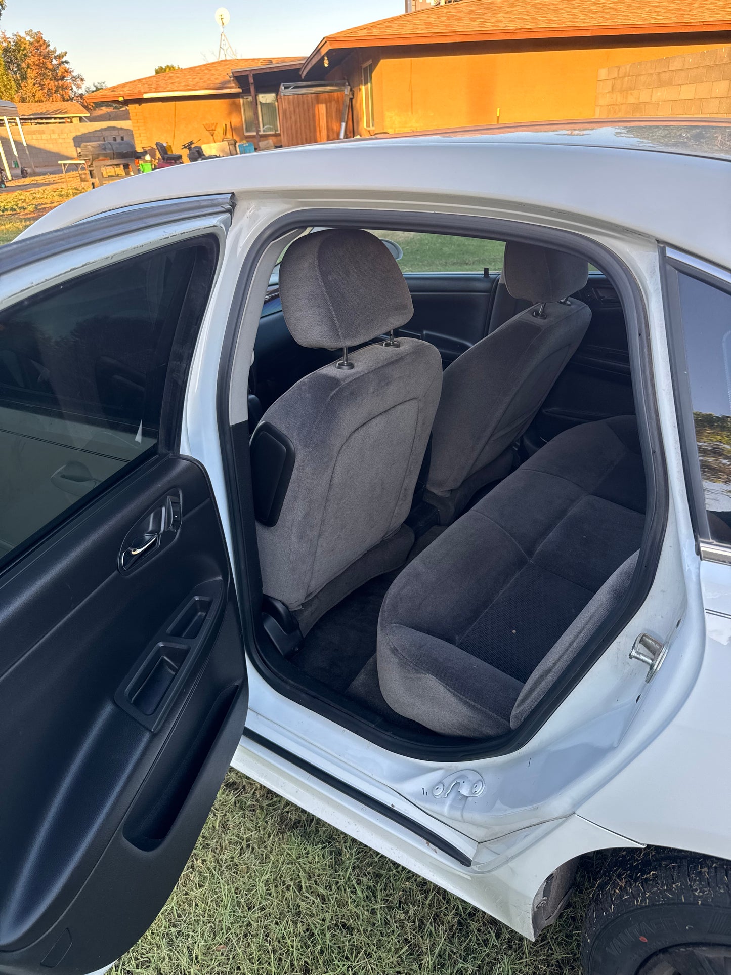 2011 Chevrolet Impala LS Sedan